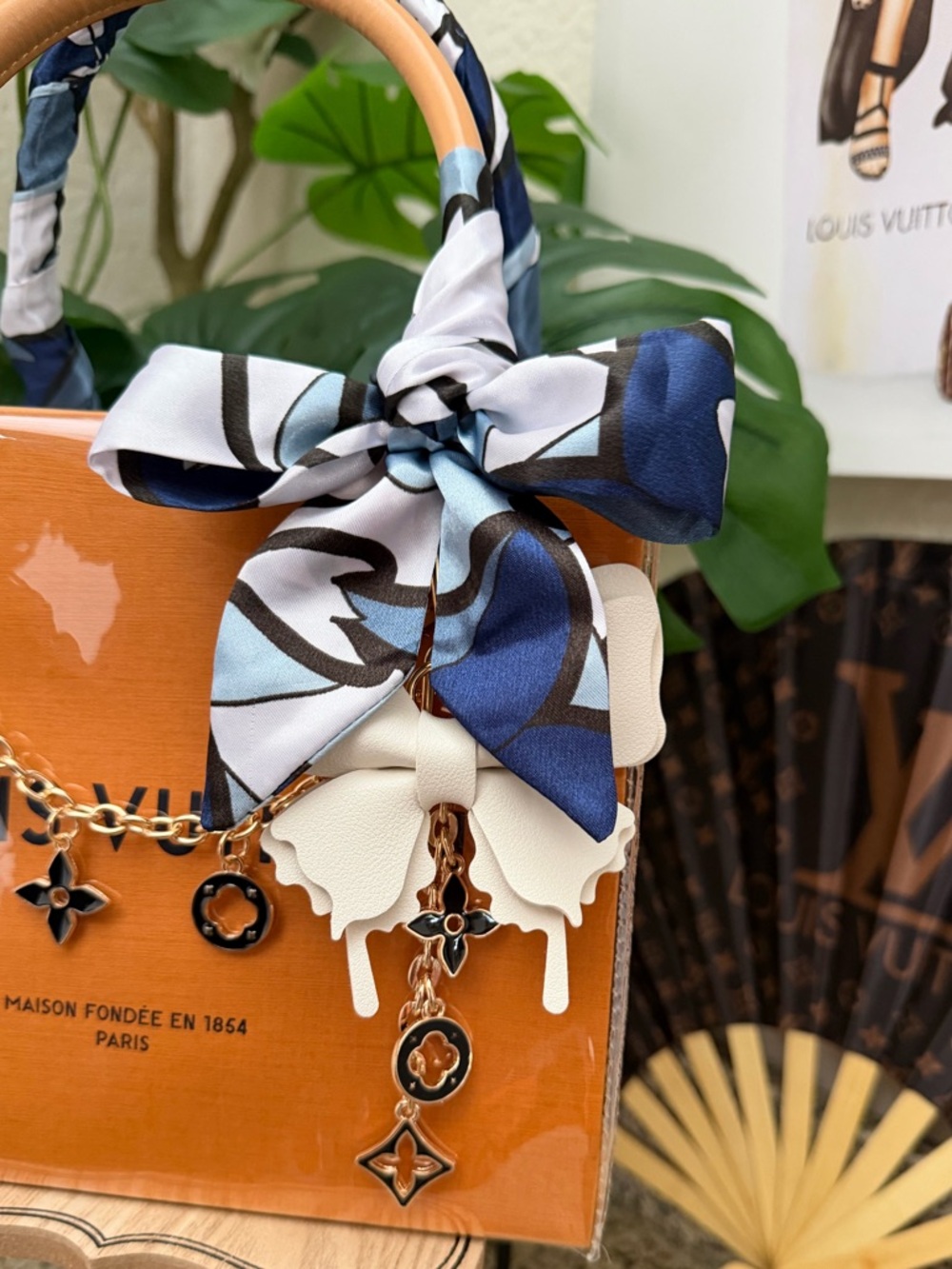 💙🤍💙Louis Vuitton Gift Bag Tote💙🤍💙 - Picture 3 of 7